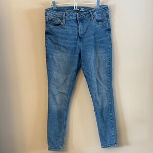 Old Navy Women's Skinny Jeans in Blue